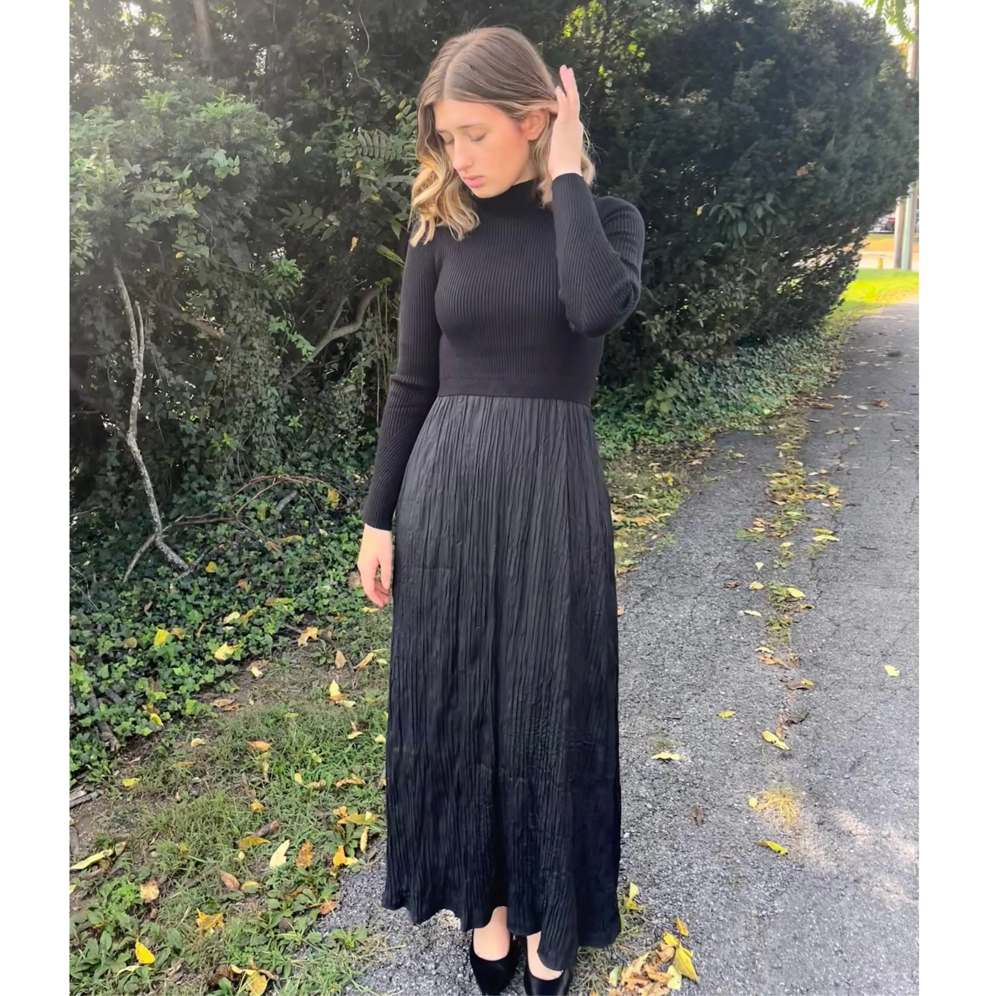 Black Knit Contrast Fabric Maxi Dress